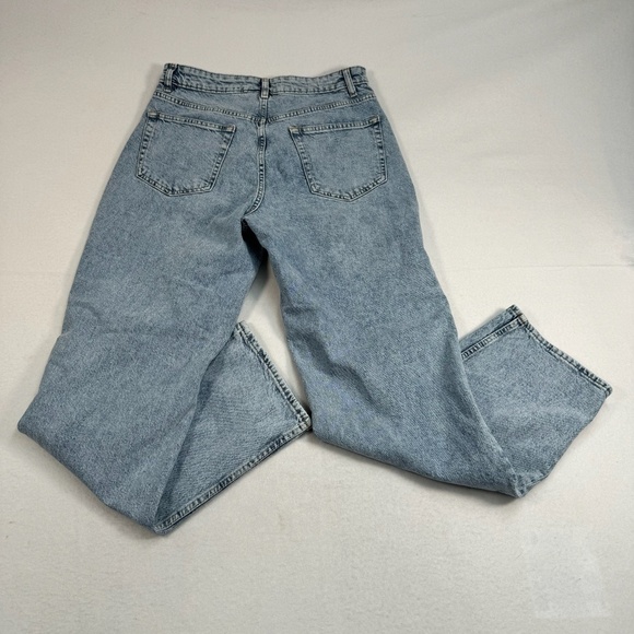 H+M Divided Jeans Womens Sz 10 Light Blue Mom Fit Button Fly Straight High Rise - Picture 3 of 12